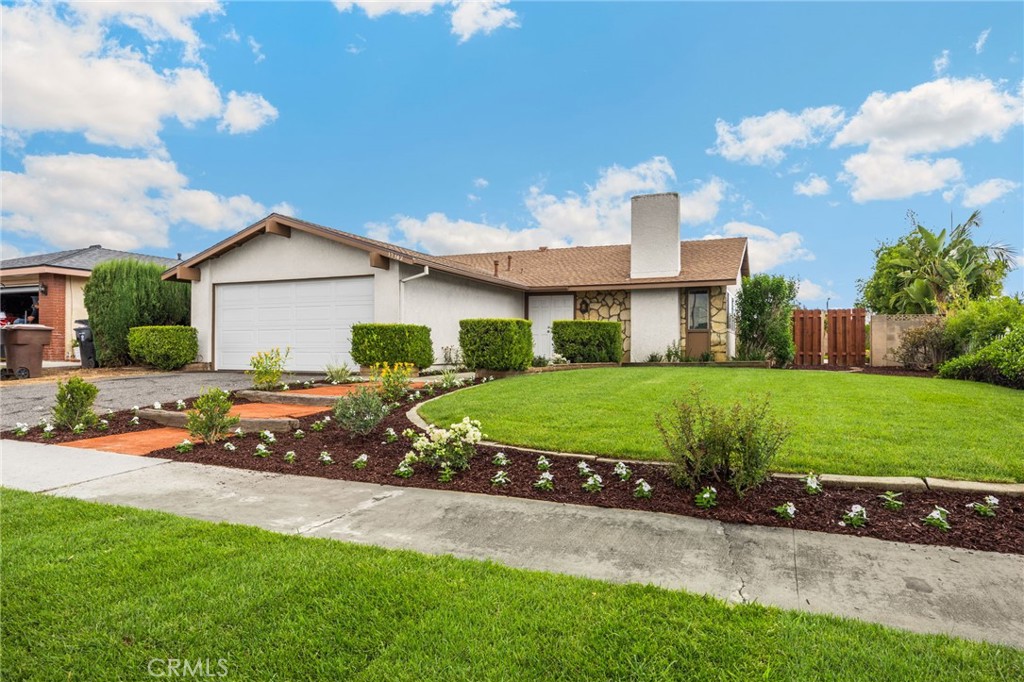 17342 Glasgow Circle Property Photo 2