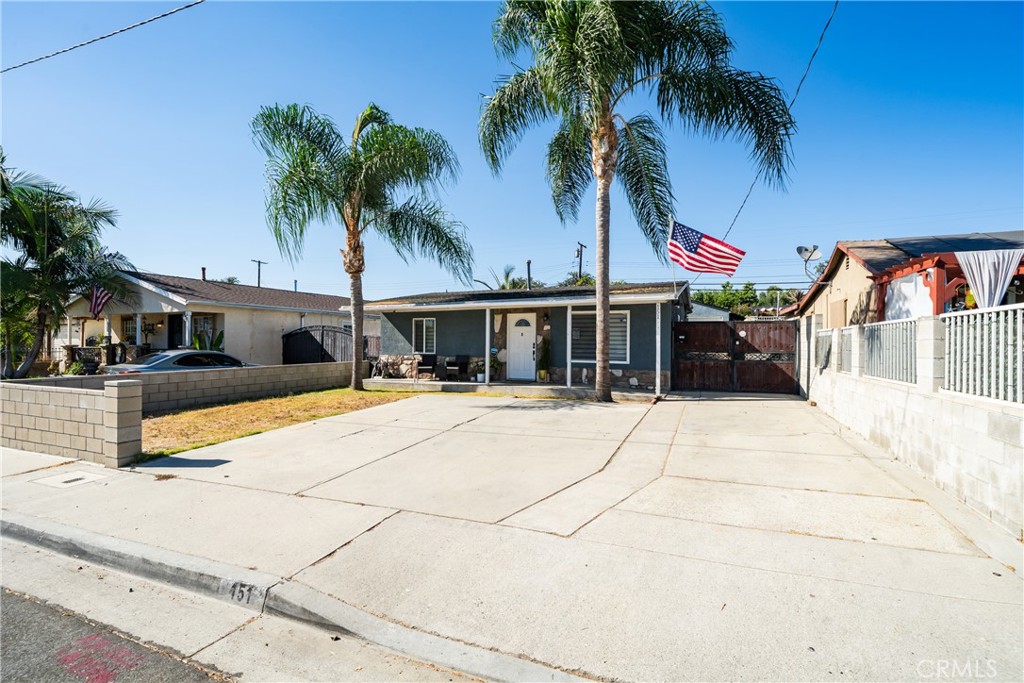 151 Grace Property Photo 4