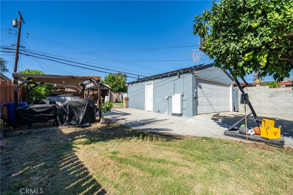 151 Grace Property Photo 25