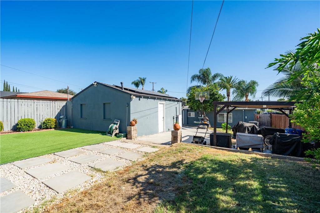151 Grace Property Photo 26