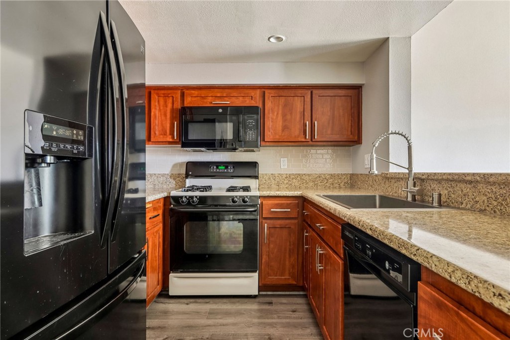1574 Charterwood Court Property Photo 9