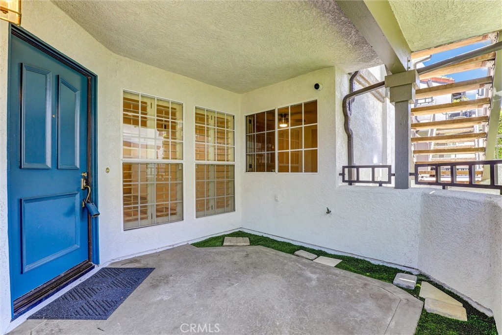 27343 Nicole Dr Property Photo 4