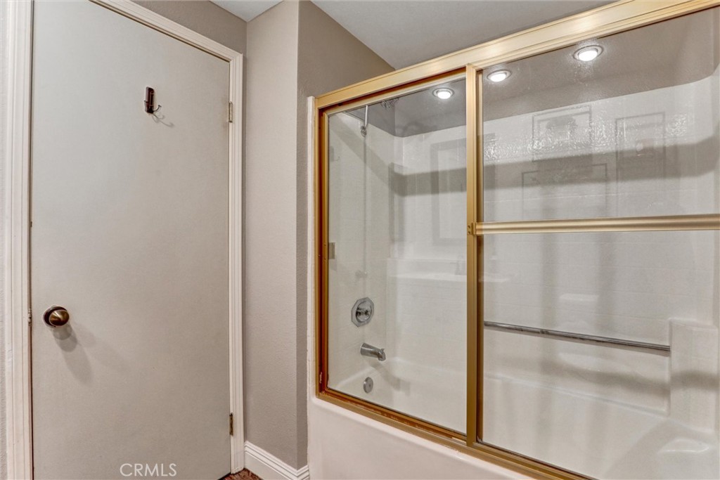 27343 Nicole Dr Property Photo 24