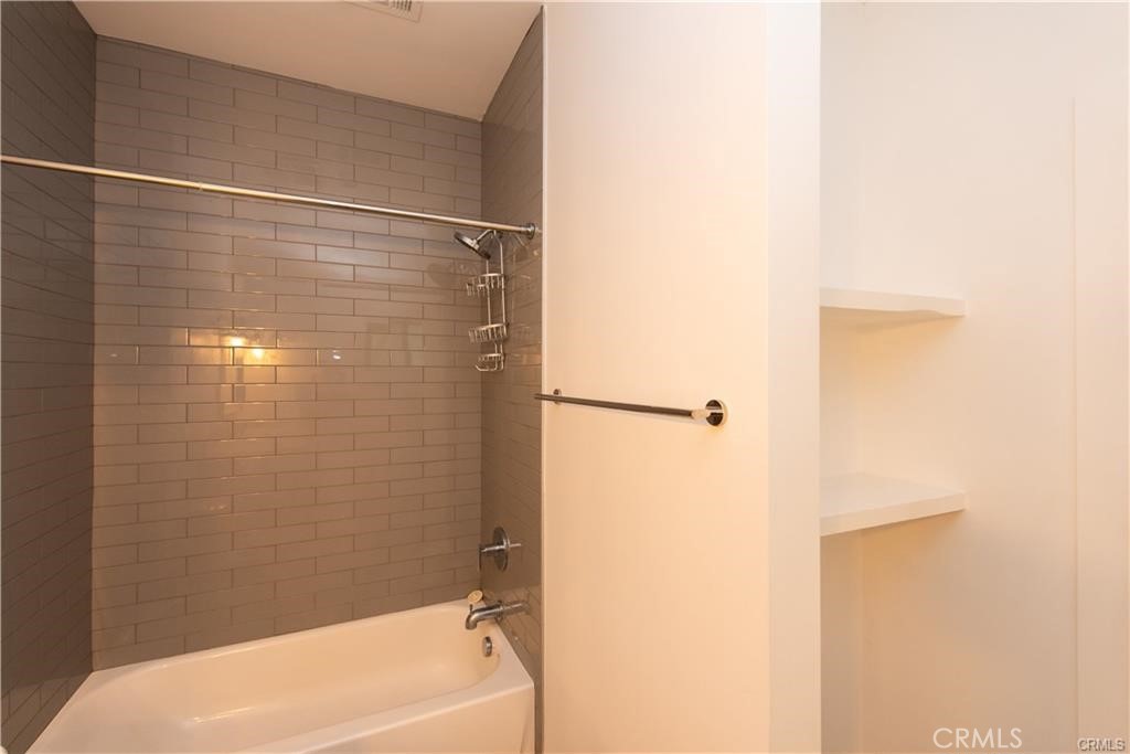 7900 Naylor Property Photo 32