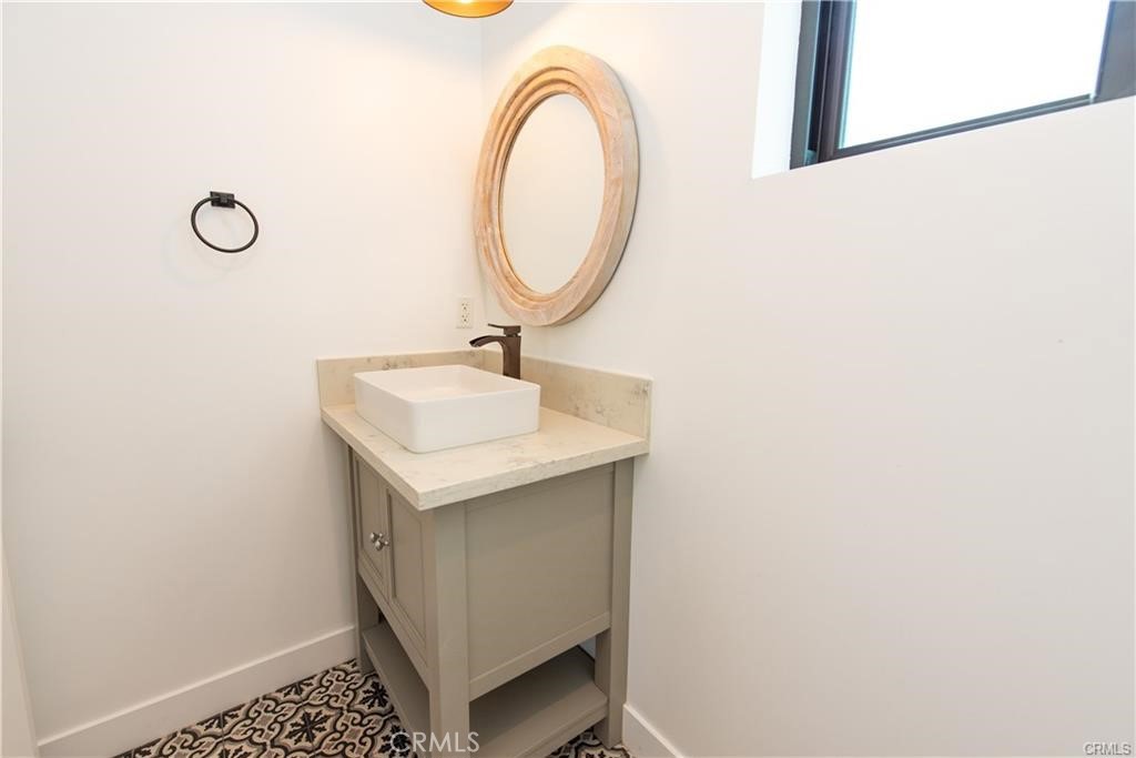 7900 Naylor Property Photo 37