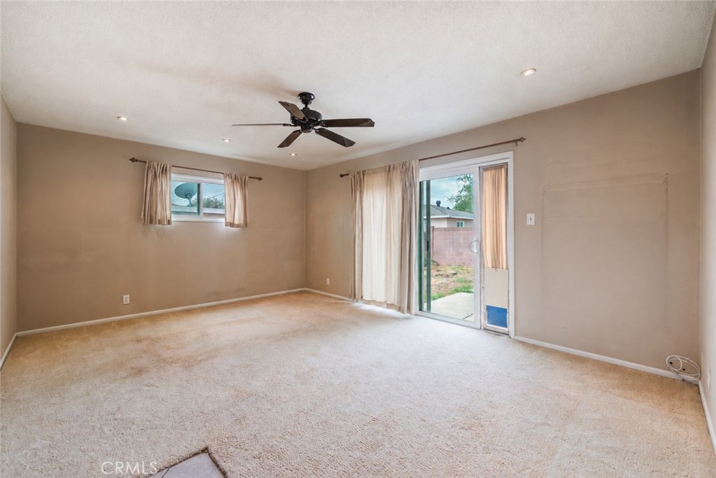 11841 Gary Street Property Photo 10