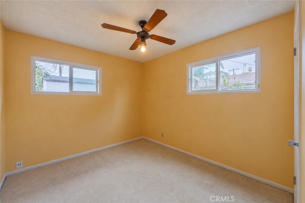 11841 Gary Street Property Photo 14
