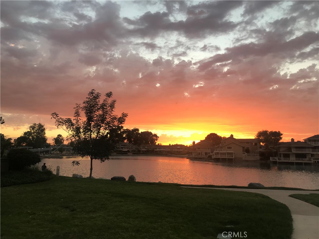 8 Woodfall Property Photo 19