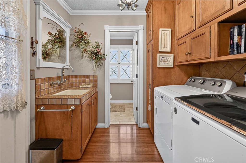 10248 Redwood Avenue Property Photo 32