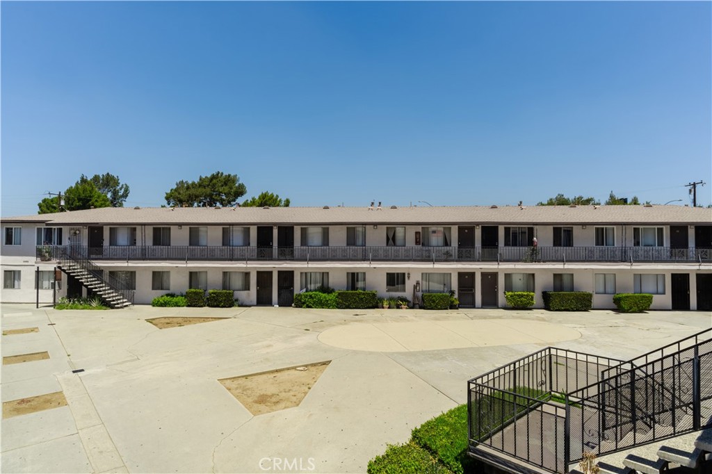 11441 Asher Street Property Photo 3