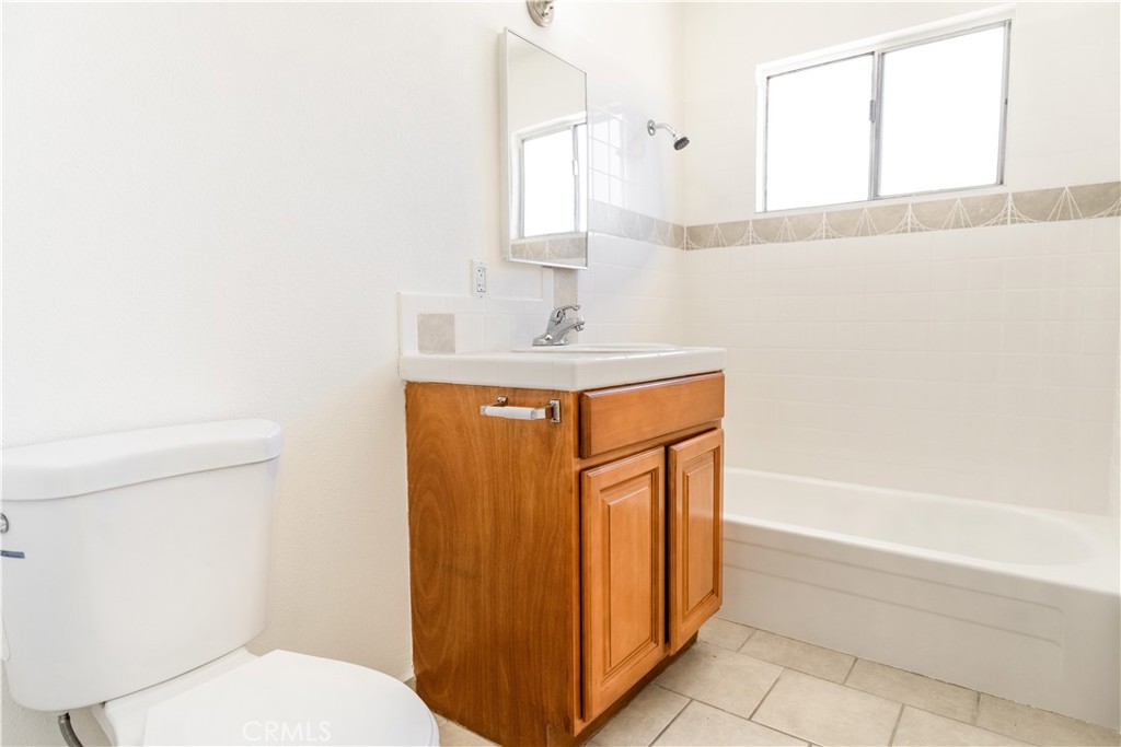 11441 Asher Street Property Photo 12