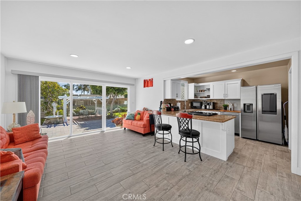 9110 Aero Drive Property Photo 4