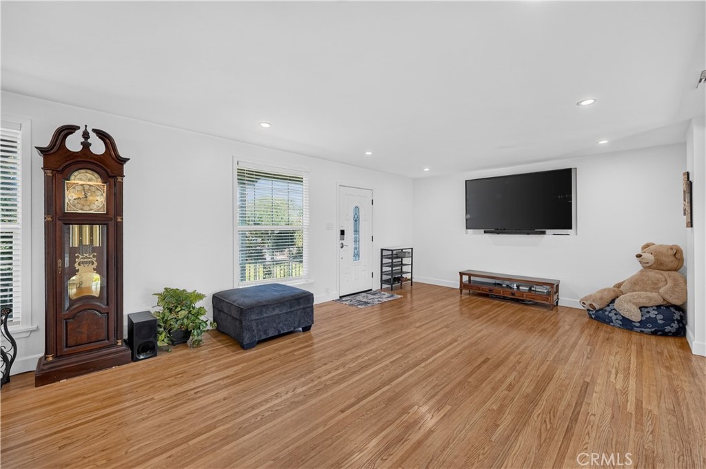 9110 Aero Drive Property Photo 11