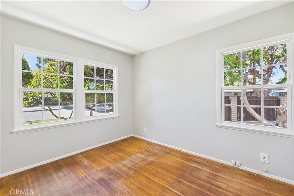 1902 Lees Avenue Property Photo 24