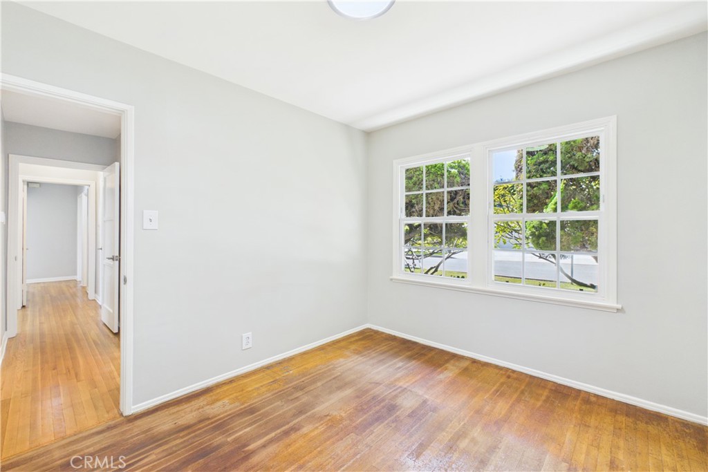 1902 Lees Avenue Property Photo 25
