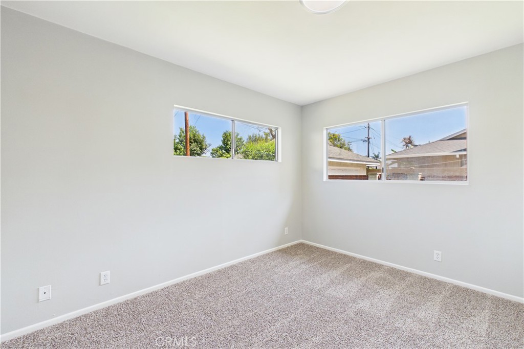 1902 Lees Avenue Property Photo 28