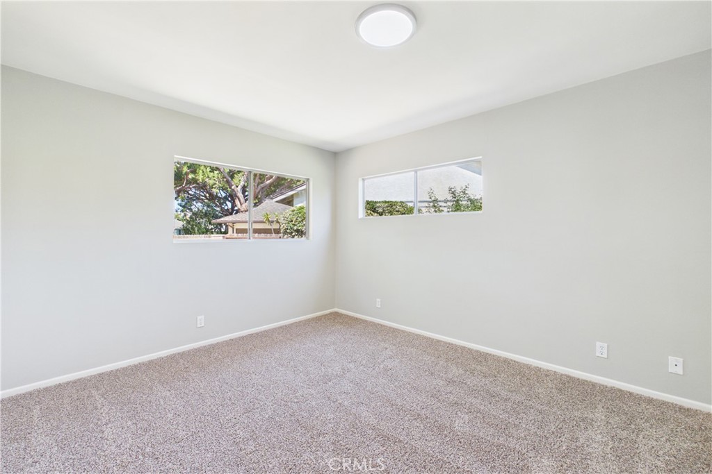 1902 Lees Avenue Property Photo 30