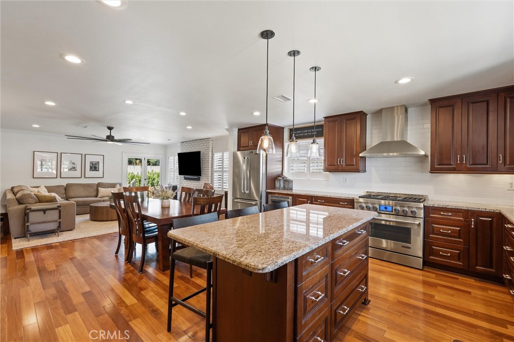 3461 Gaviota Avenue Property Photo 8