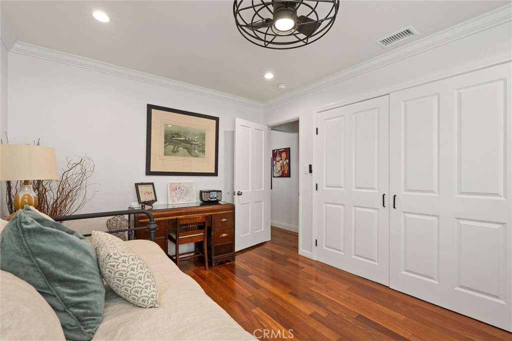 3461 Gaviota Avenue Property Photo 26