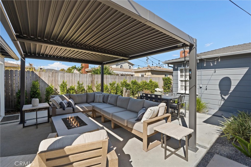 3461 Gaviota Avenue Property Photo 32