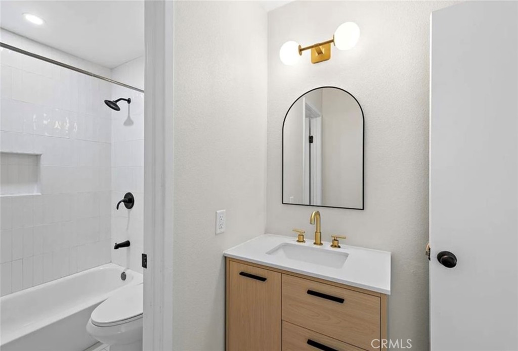 6679 Linda Vista Unit #9 Property Photo 6