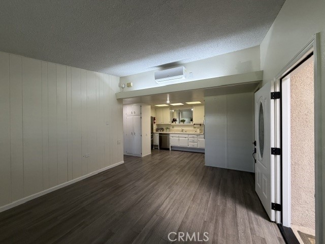 1720 Interlachen Road 41-g Property Photo 5