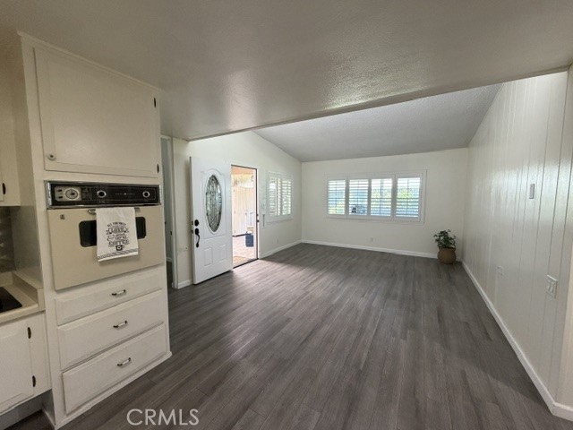 1720 Interlachen Road 41-g Property Photo 6