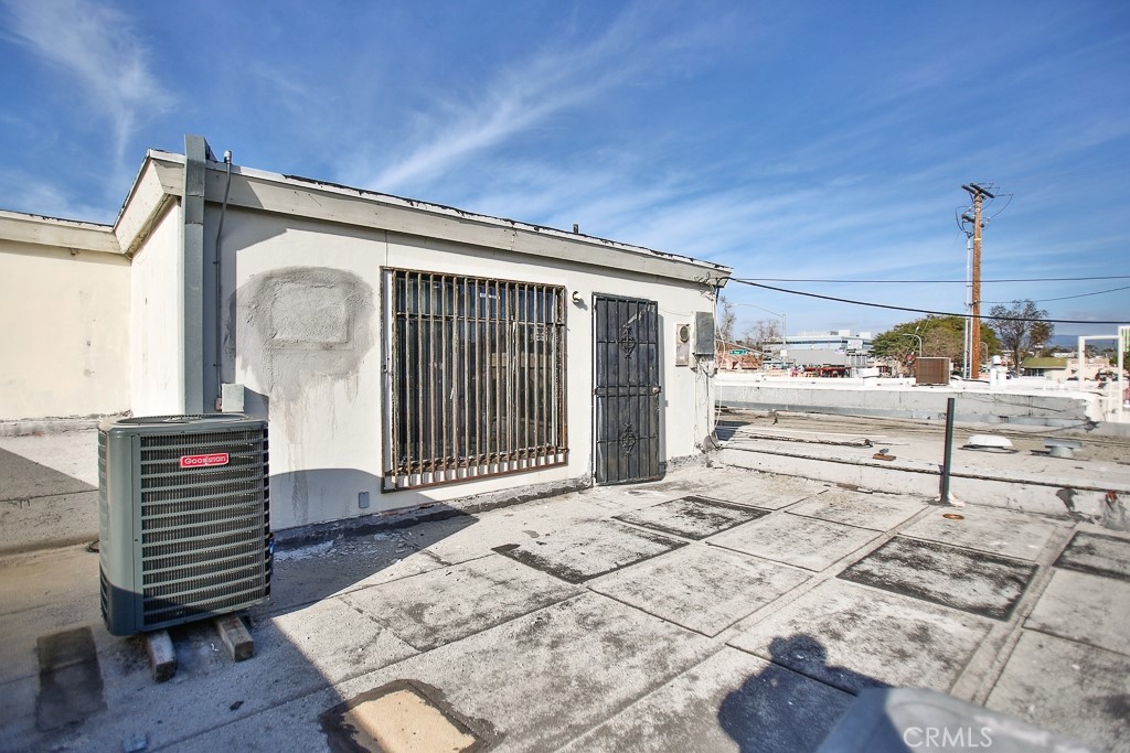 502 W 17th Street Property Photo 13