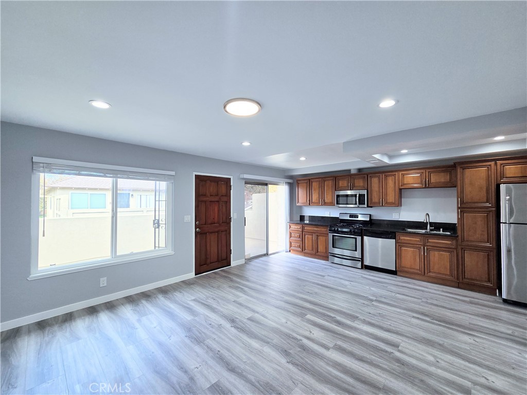 12526 Cuesta Drive Property Photo 6