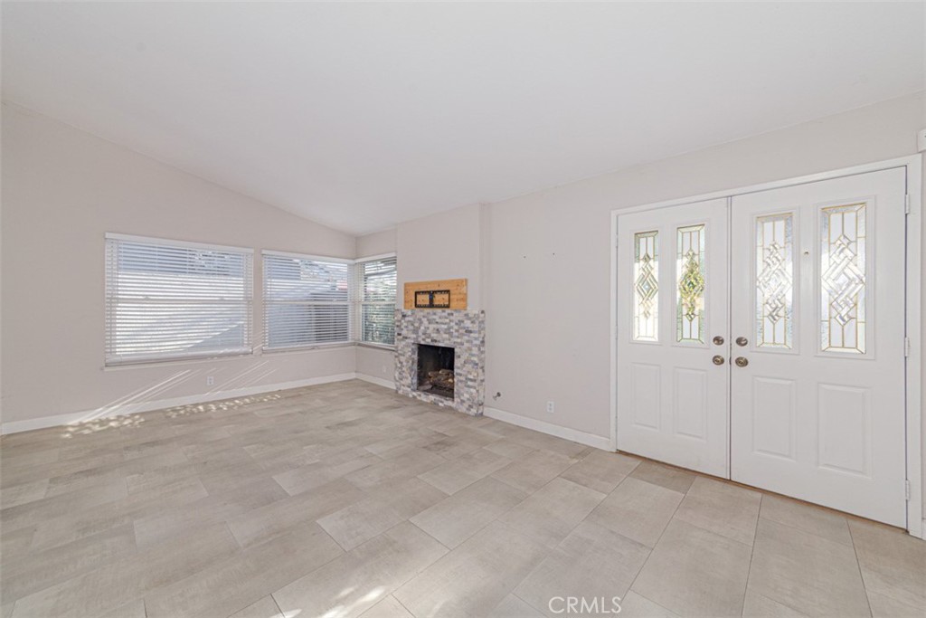 1737 N Tympani Property Photo 2