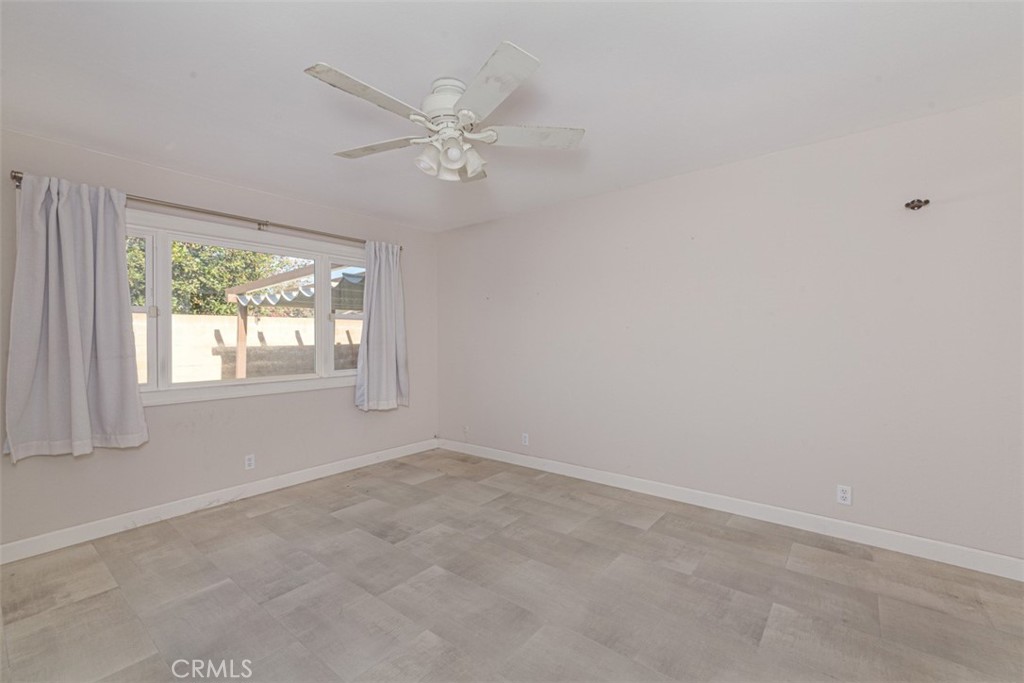 1737 N Tympani Property Photo 6