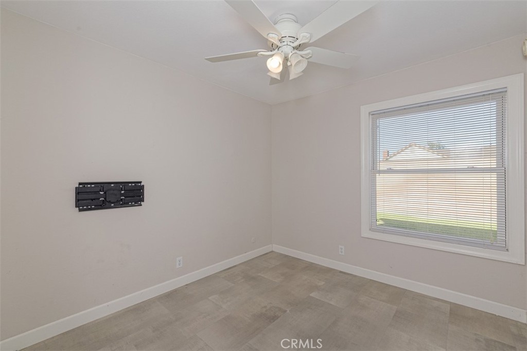 1737 N Tympani Property Photo 8