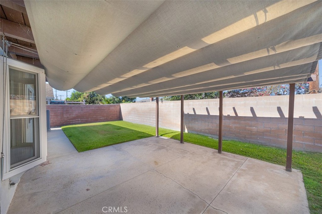 1737 N Tympani Property Photo 13