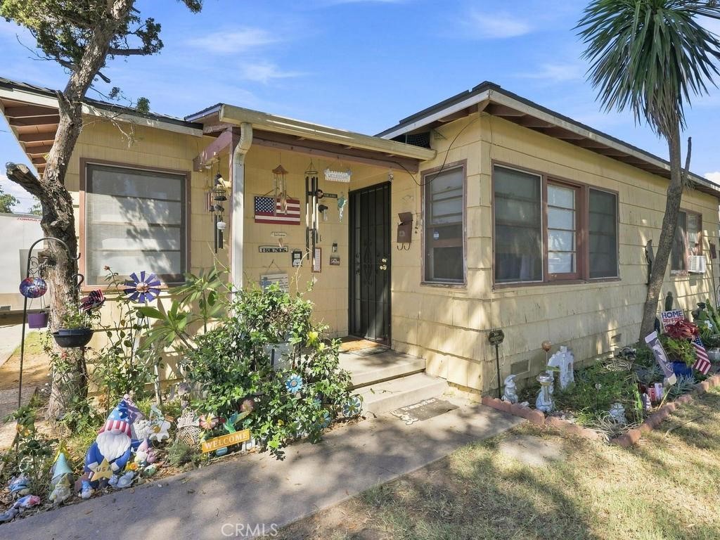 211 Martha Place Property Photo 4