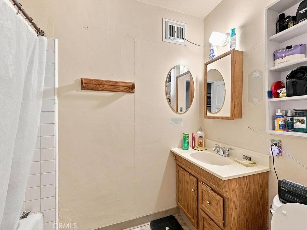 211 Martha Place Property Photo 17