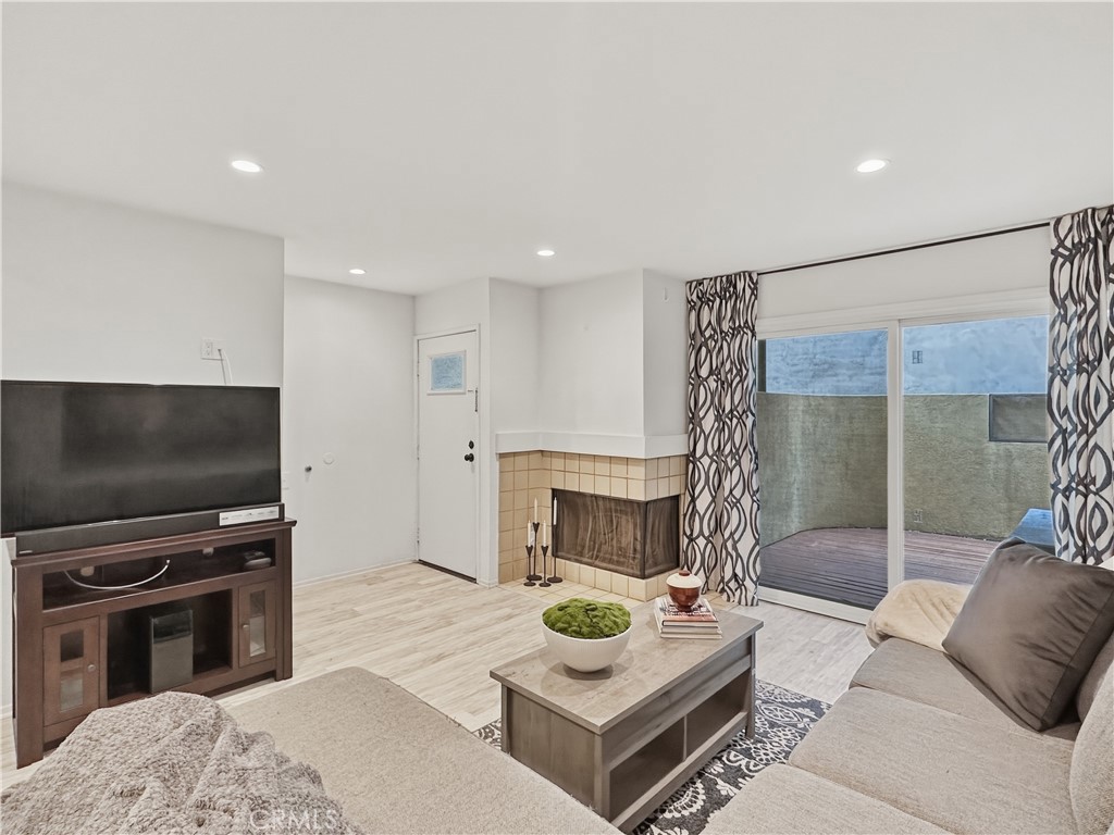13104 Glen Court 45 Property Photo 3