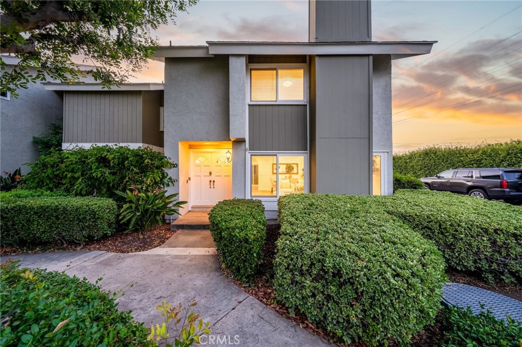 10 Goldenbush Property Photo 2
