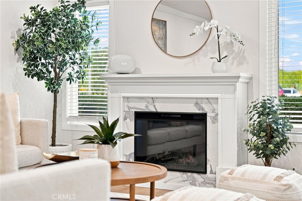 10 Goldenbush Property Photo 9