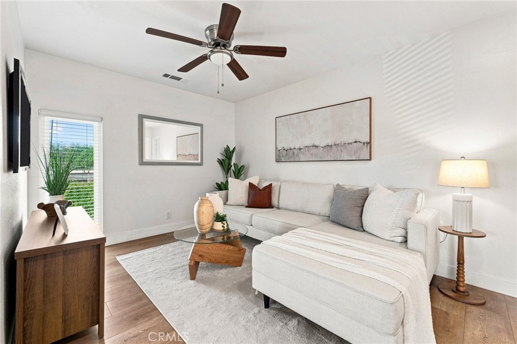 10 Goldenbush Property Photo 26