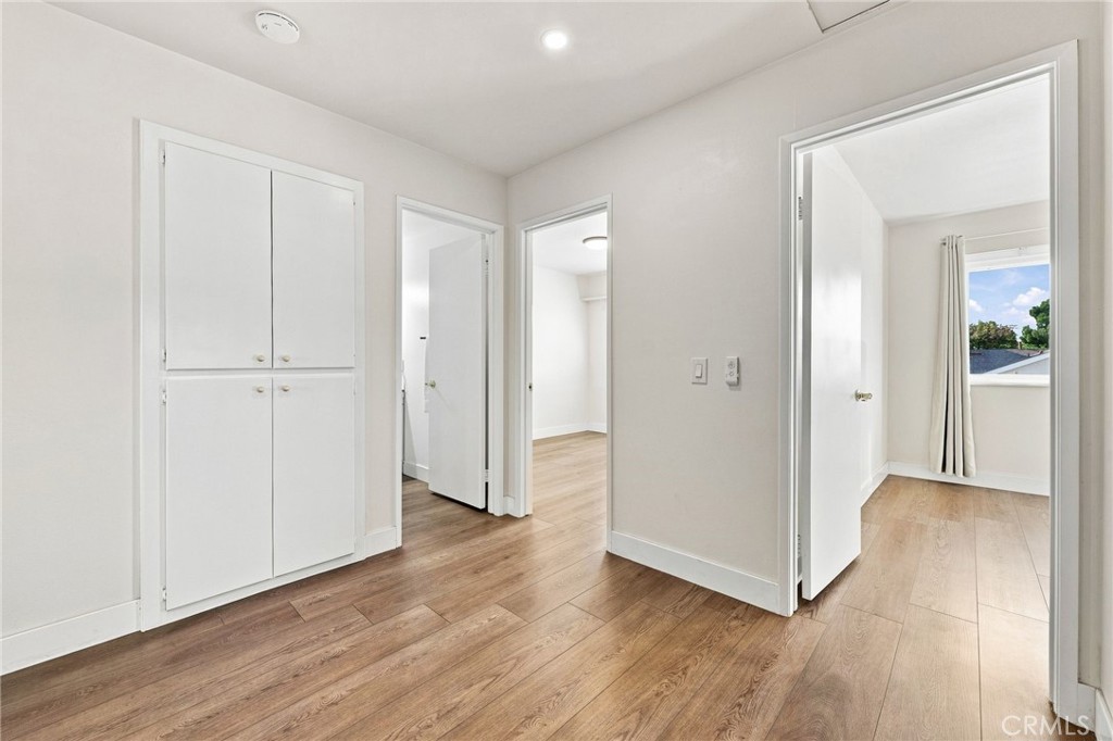 10 Goldenbush Property Photo 34