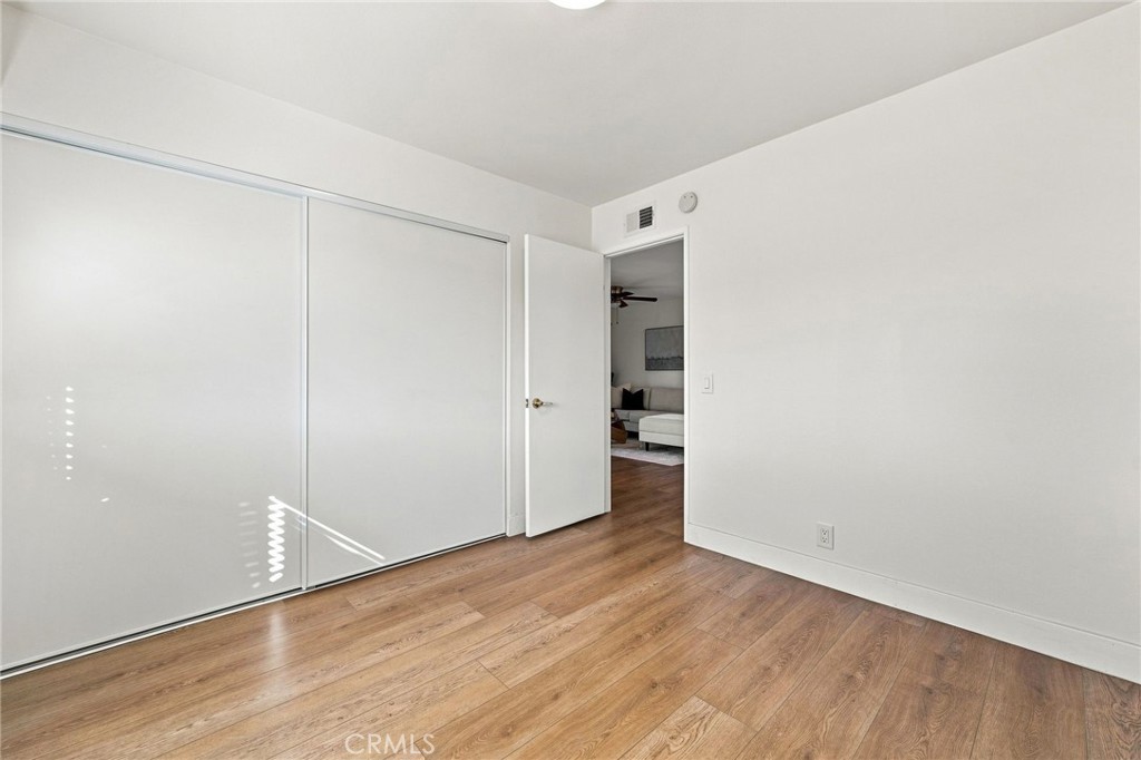10 Goldenbush Property Photo 37