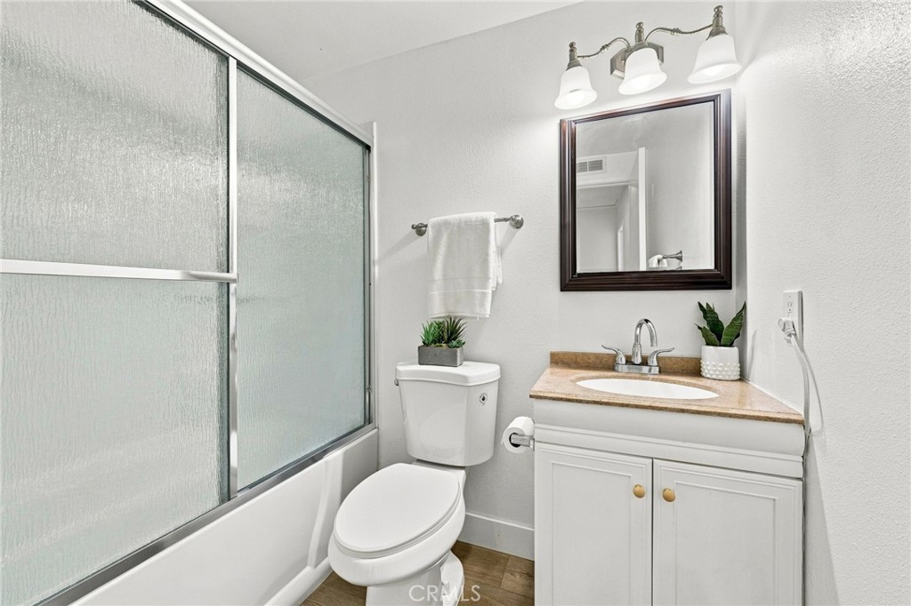 10 Goldenbush Property Photo 38