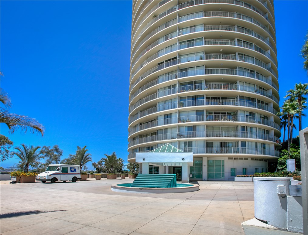 700 E Ocean Boulevard 2703 Property Photo 1