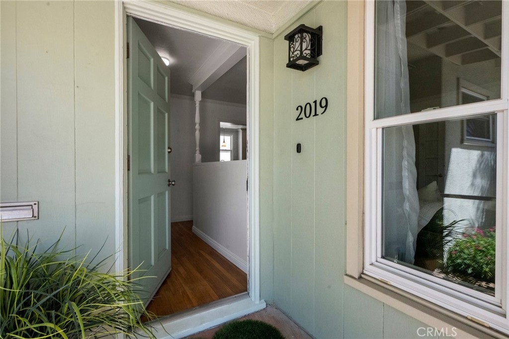 2019 Valencia Property Photo 7