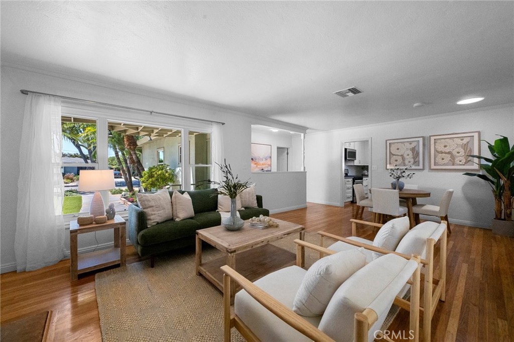2019 Valencia Property Photo 9