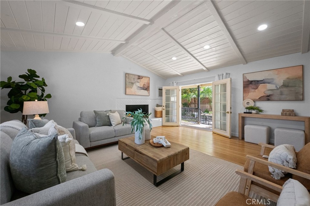 2019 Valencia Property Photo 21