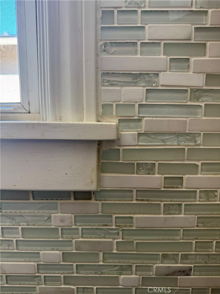 2019 Valencia Property Photo 31