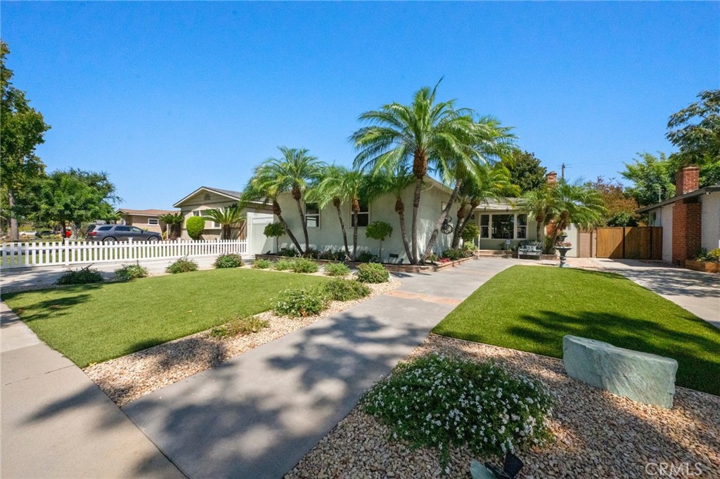 2019 Valencia Property Photo 74