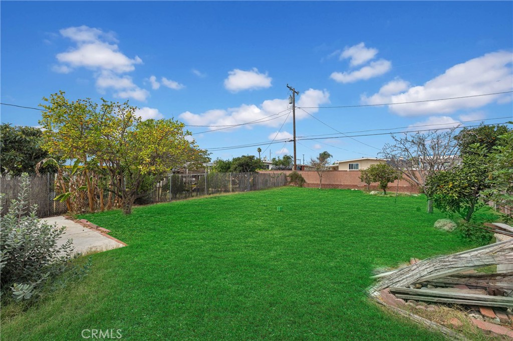 181 W 223rd Street Property Photo 34