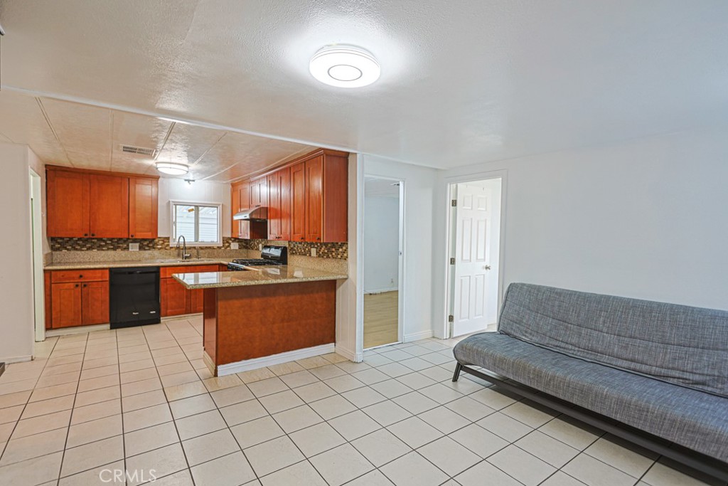 4080 W 1st St 127 Property Photo 11